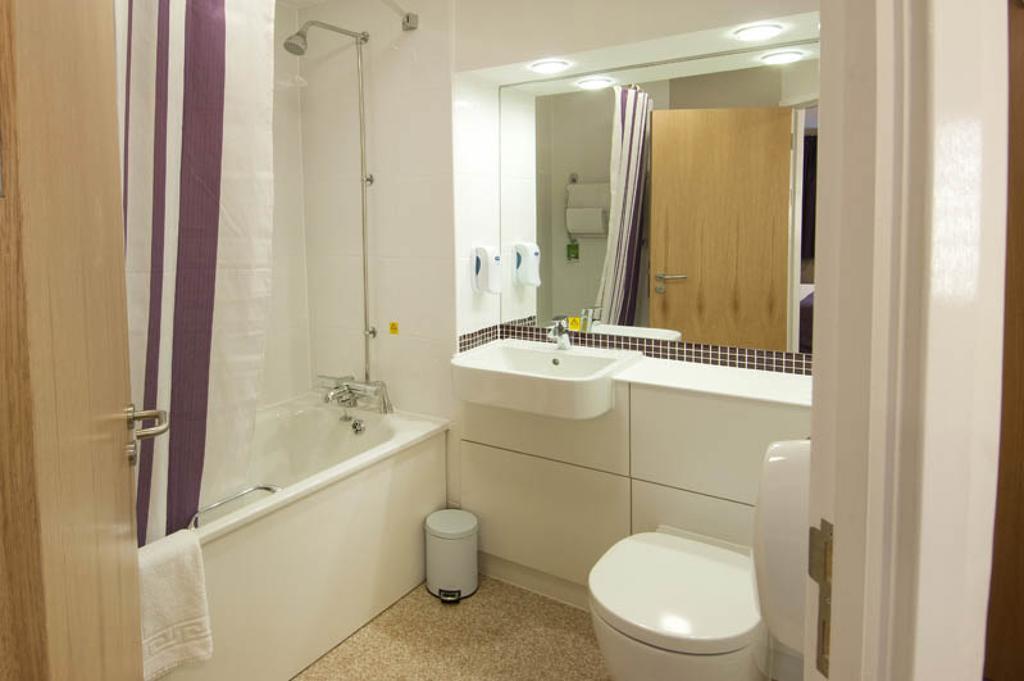 Premier Inn Newcastle Quayside Δωμάτιο φωτογραφία